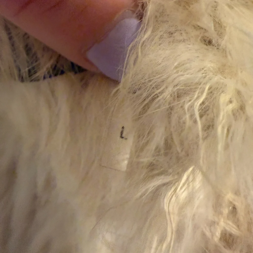 Love Token Cream Rabbit Fur Vest Large - Picture 8 of 10